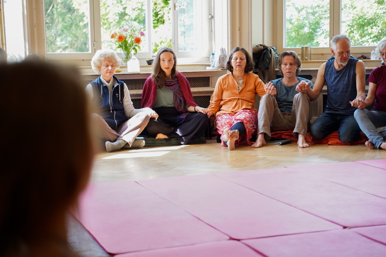 Heart iQ circle meditation practice